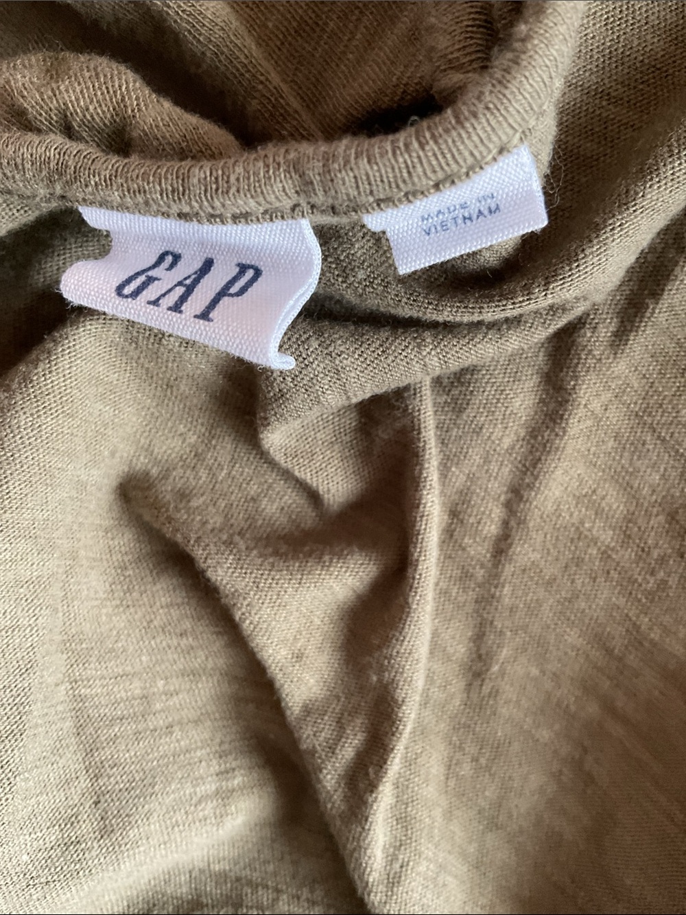 GAP Ruffle V-Neck Top - Picture 4 of 7